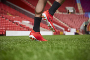 Read more about the article Η adidas επαναπροσδιορίζει την ταχύτητα στο ποδόσφαιρο με τo X SPEEDFLOW