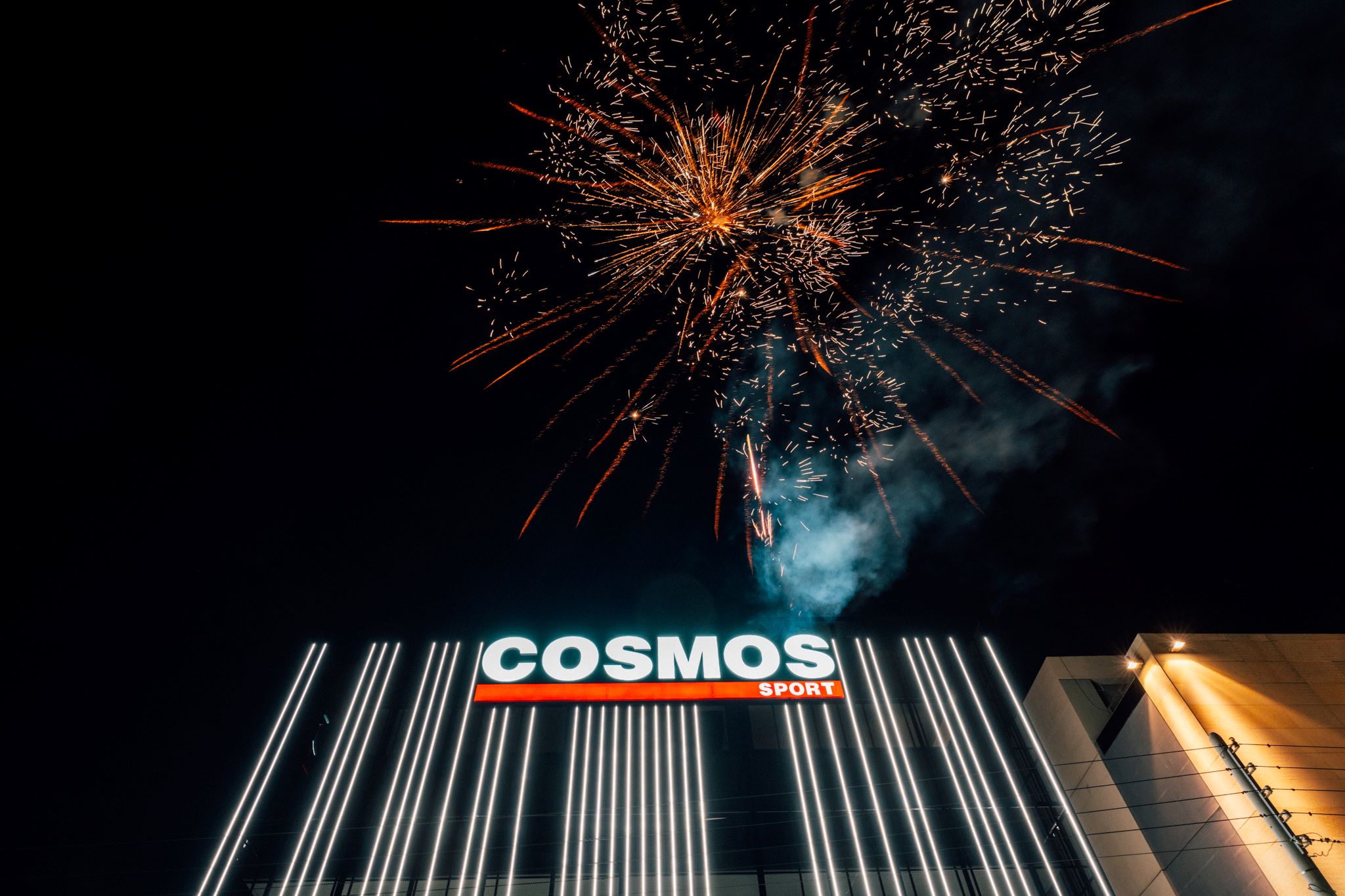 You are currently viewing Νέο κατάστημα – ορόσημο για την Cosmos Sport στη Γλυφάδα